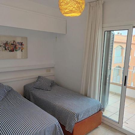 Port De'N Perris Appartement L' Escala Buitenkant foto