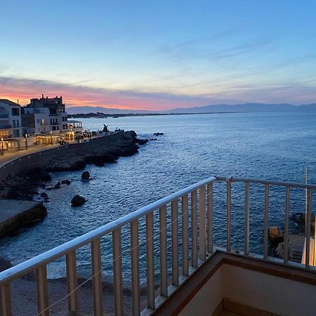 Port De'N Perris Appartement L' Escala Buitenkant foto